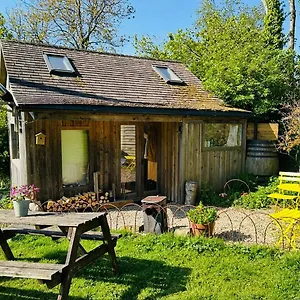 The At Shambala- Now With Sauna Available To Book! Chalet